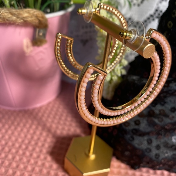 NWT BEACHY MODERN HOOP PINK AND GOLD VALENTINE SPECIAL EARRINGS - Picture 8 of 10